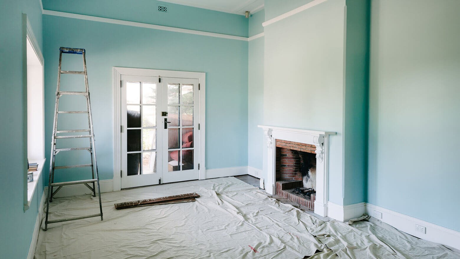 Renovation-vs.-Remodel-Whats-the-Difference_1560x880 (1)